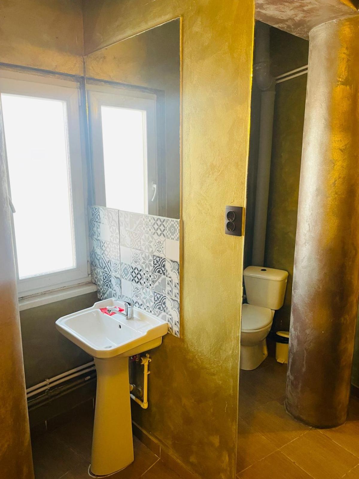 Urban Rez Suites Iasi Extérieur photo
