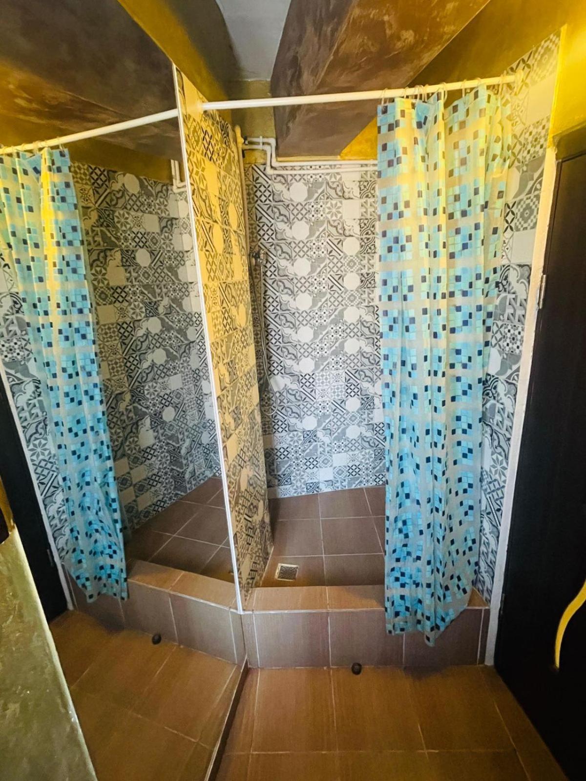Urban Rez Suites Iasi Extérieur photo